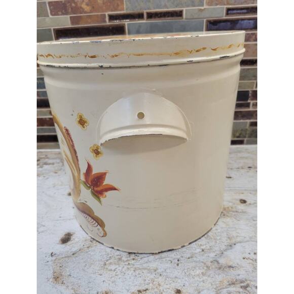 Vintage Toleware Canister, Folk Art Rosemaling, Large Tin, Primitive - Picture 3 of 7